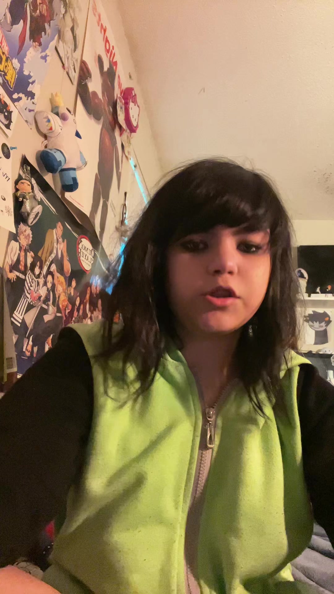 @<3