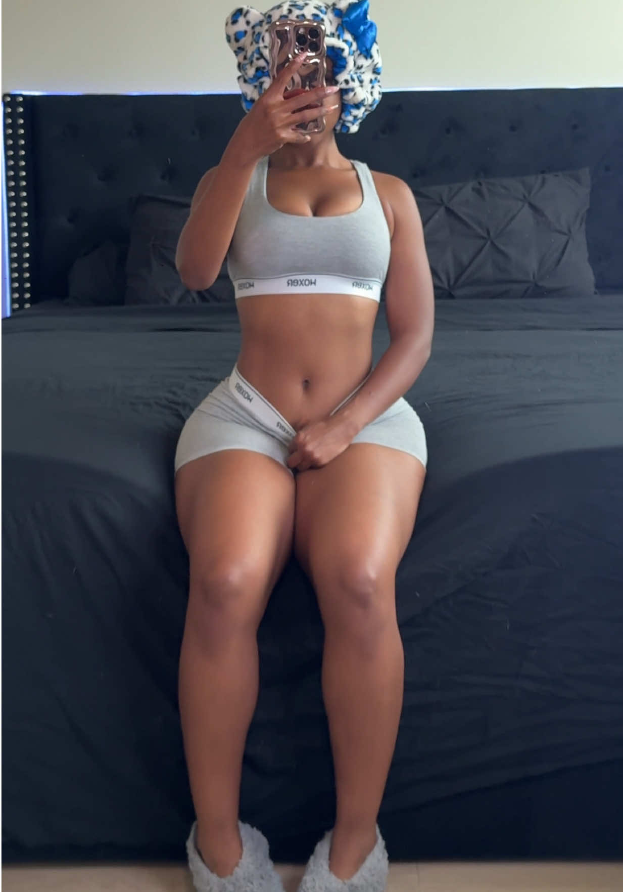 @G0ldenasia