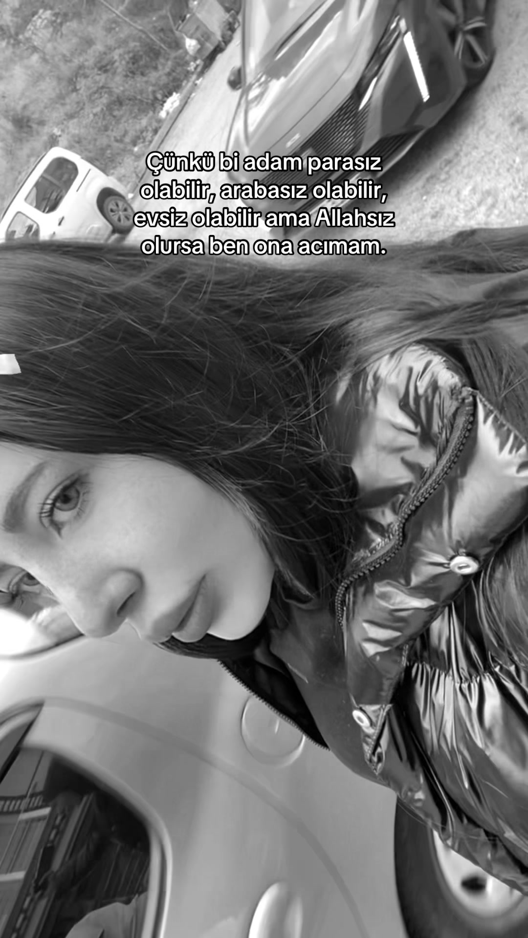 @Sudeloraa