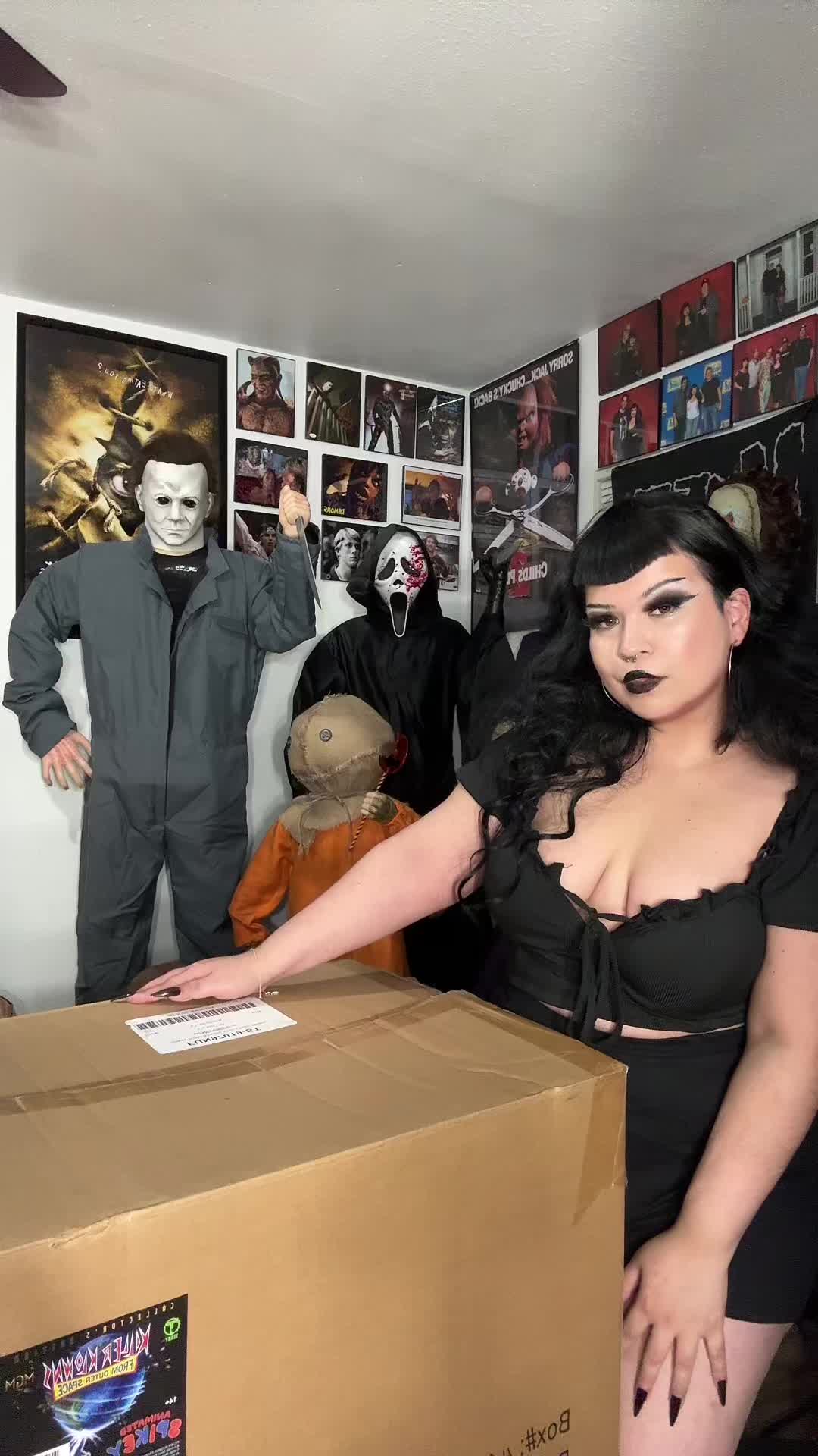 @lori_horror