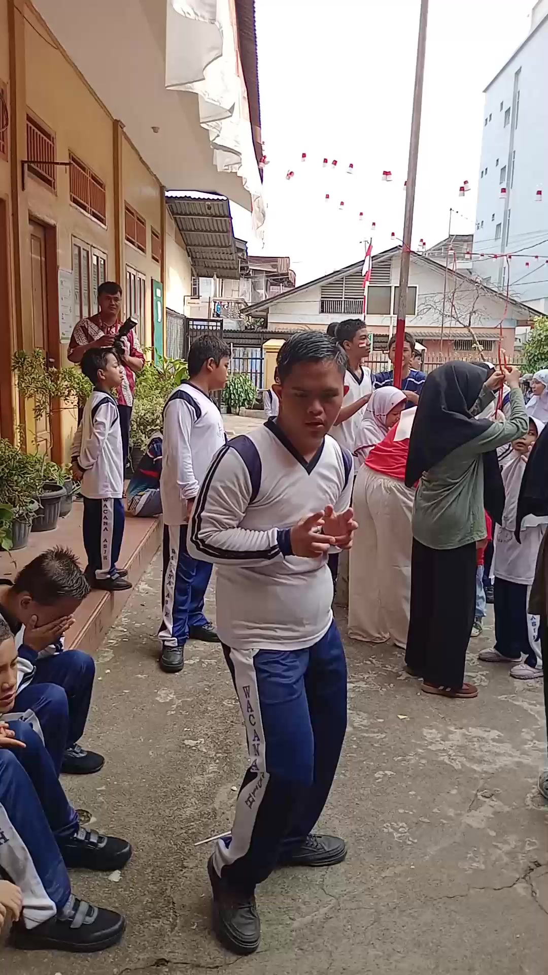 @HNI SC Lasni