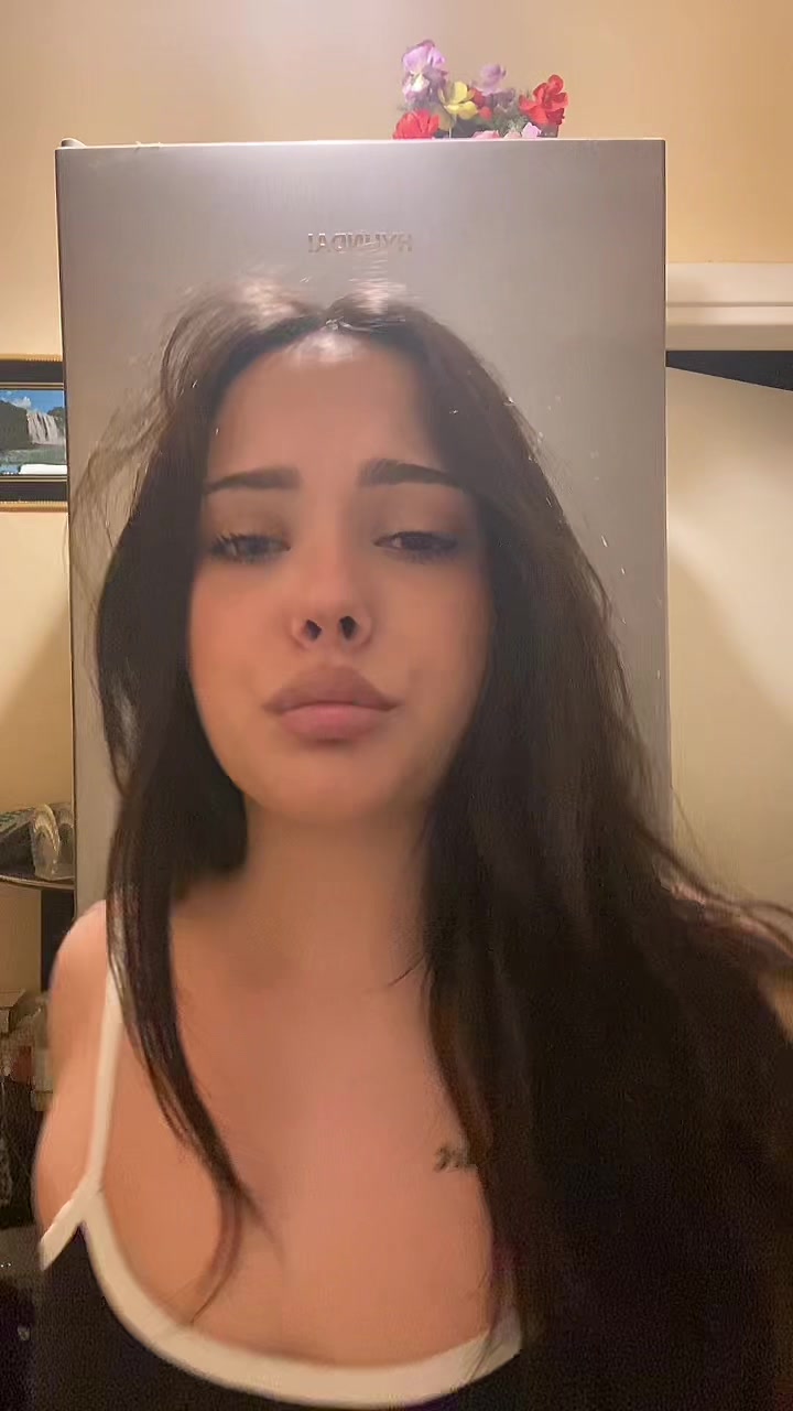 @ᴋʀɪꜱᴛɪɴᴀ ᴘᴏᴊᴀɴɪ