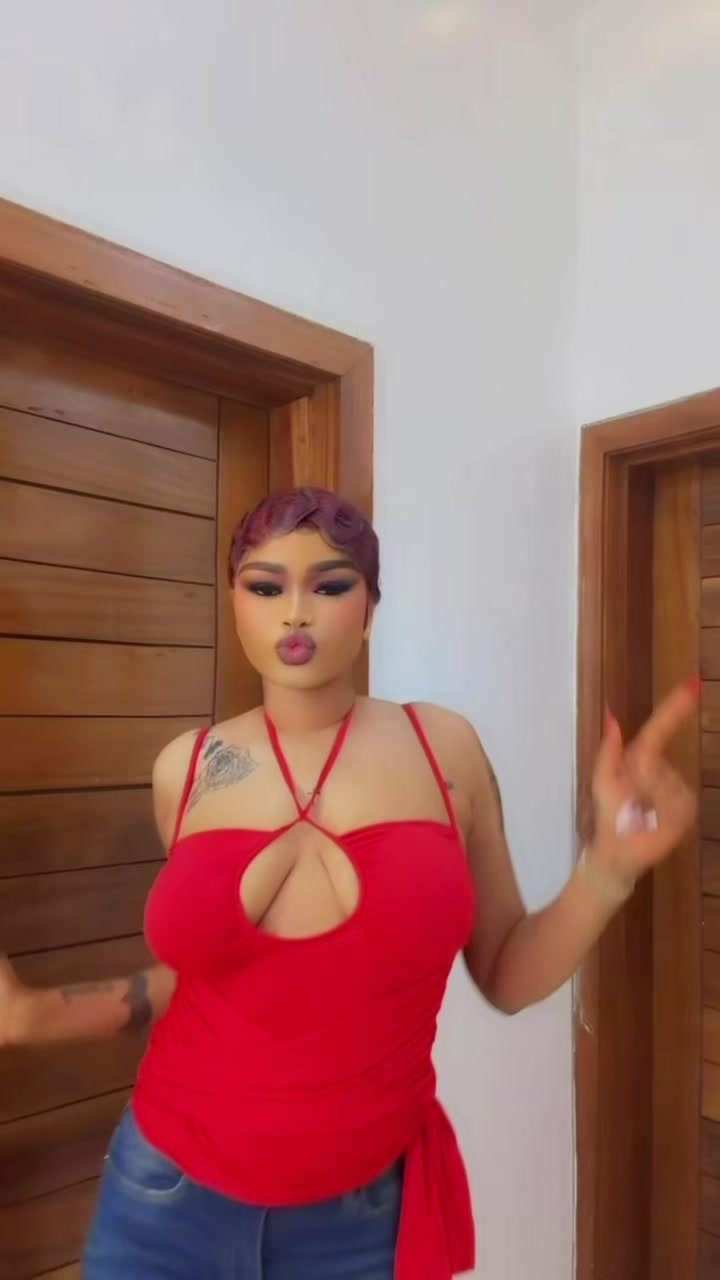 @QUEEN 👸 DAMMY😍🌹