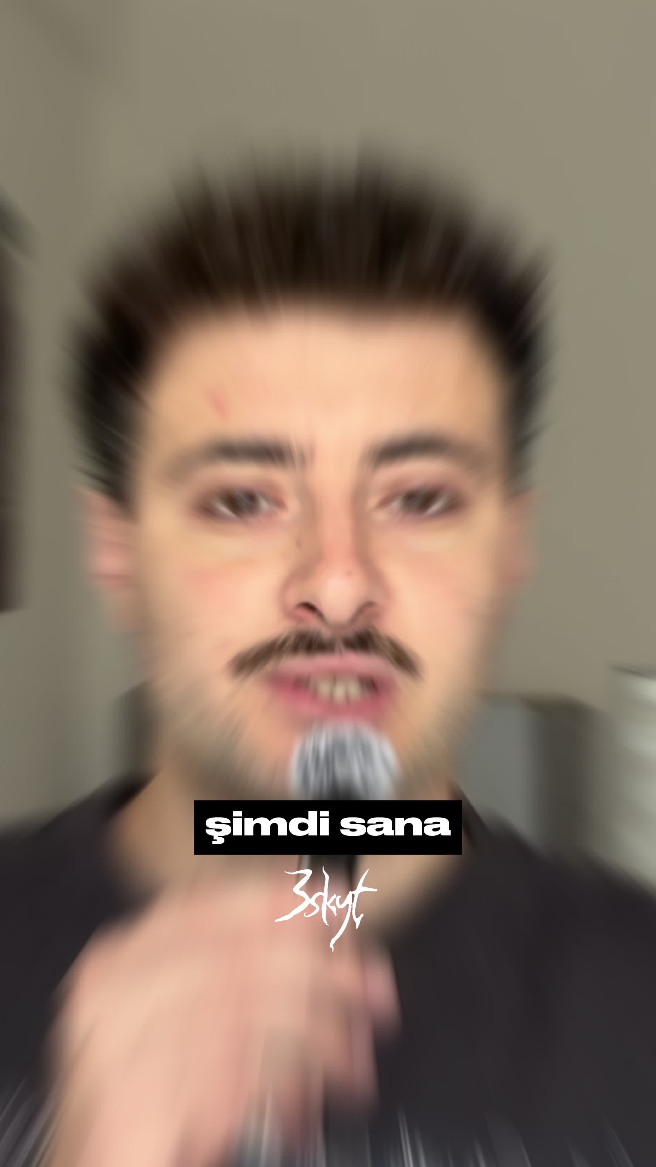 @3skyt3