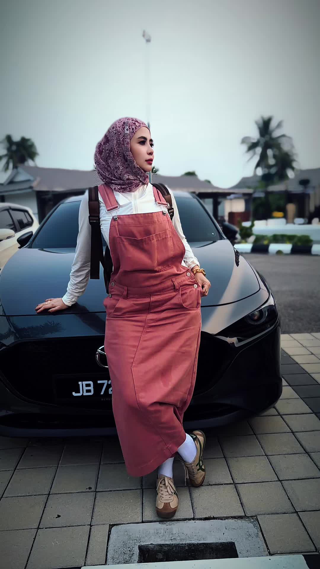 @Ms Izza Zubir