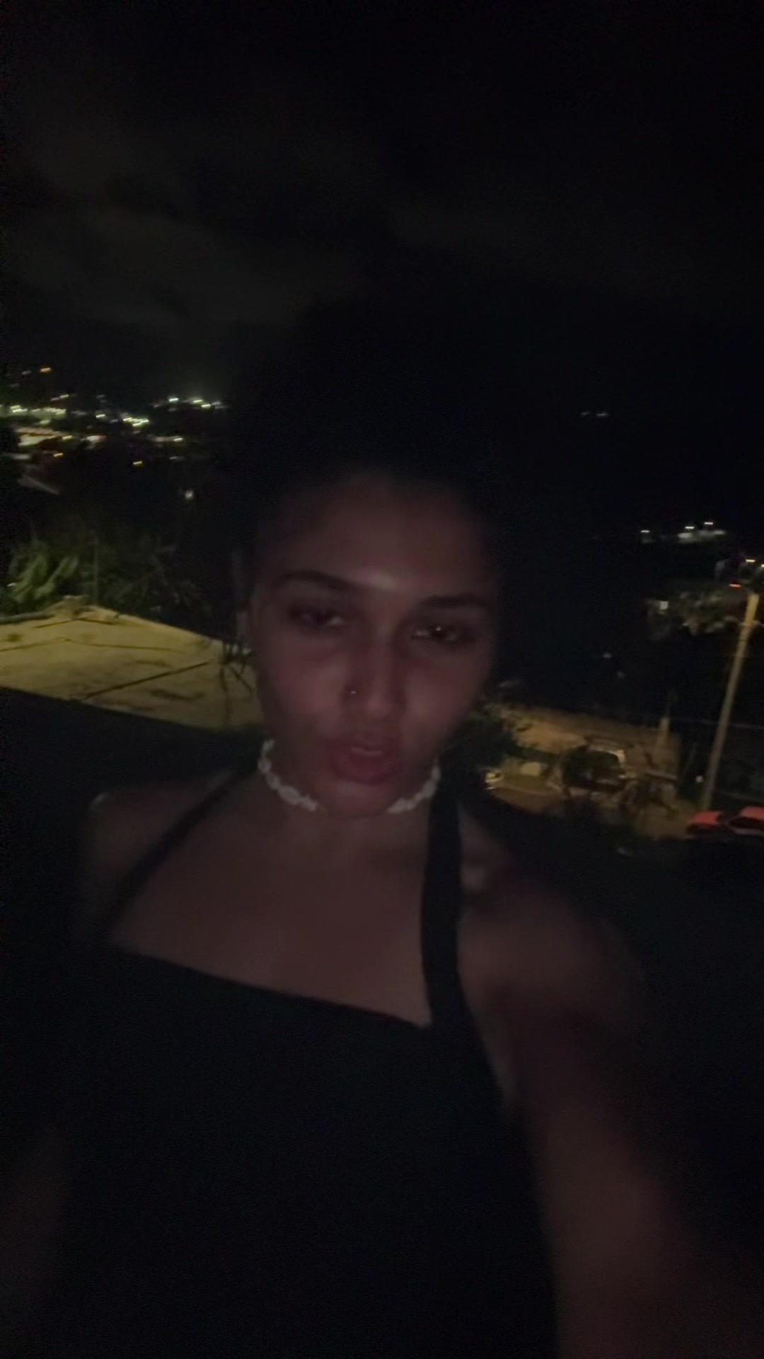 @️