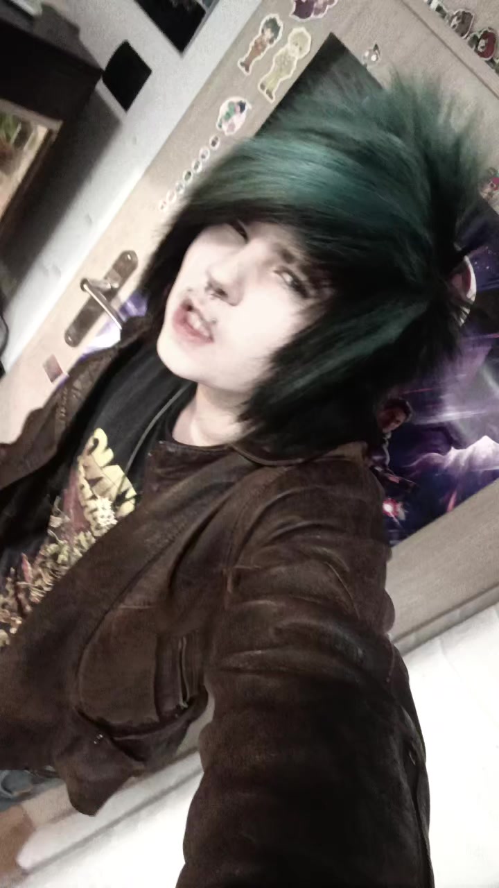 @Victor ⍟.⎊.✪ (。´-ω・) ᶻ 𝗓 𐰁