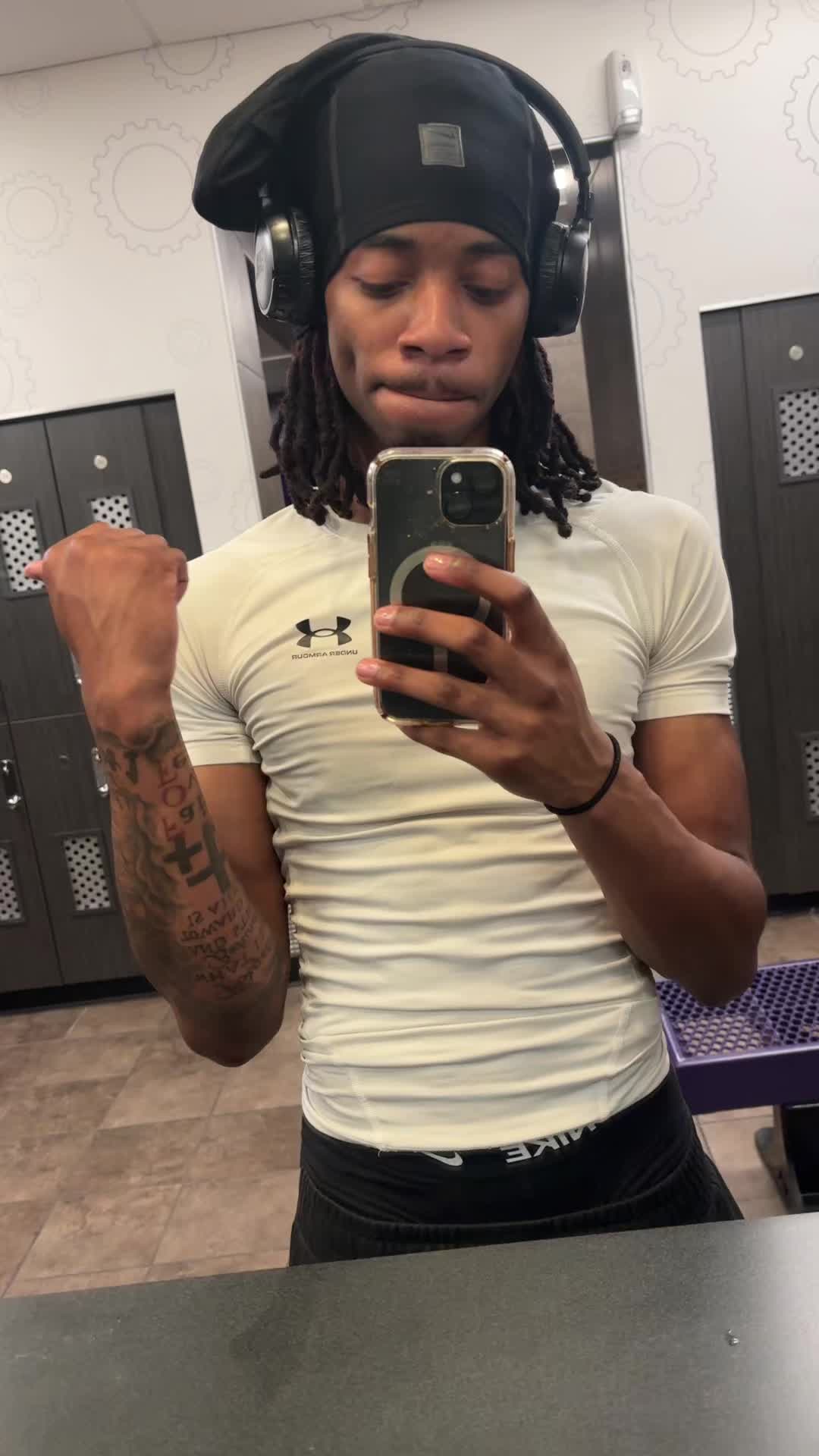 @Tj
