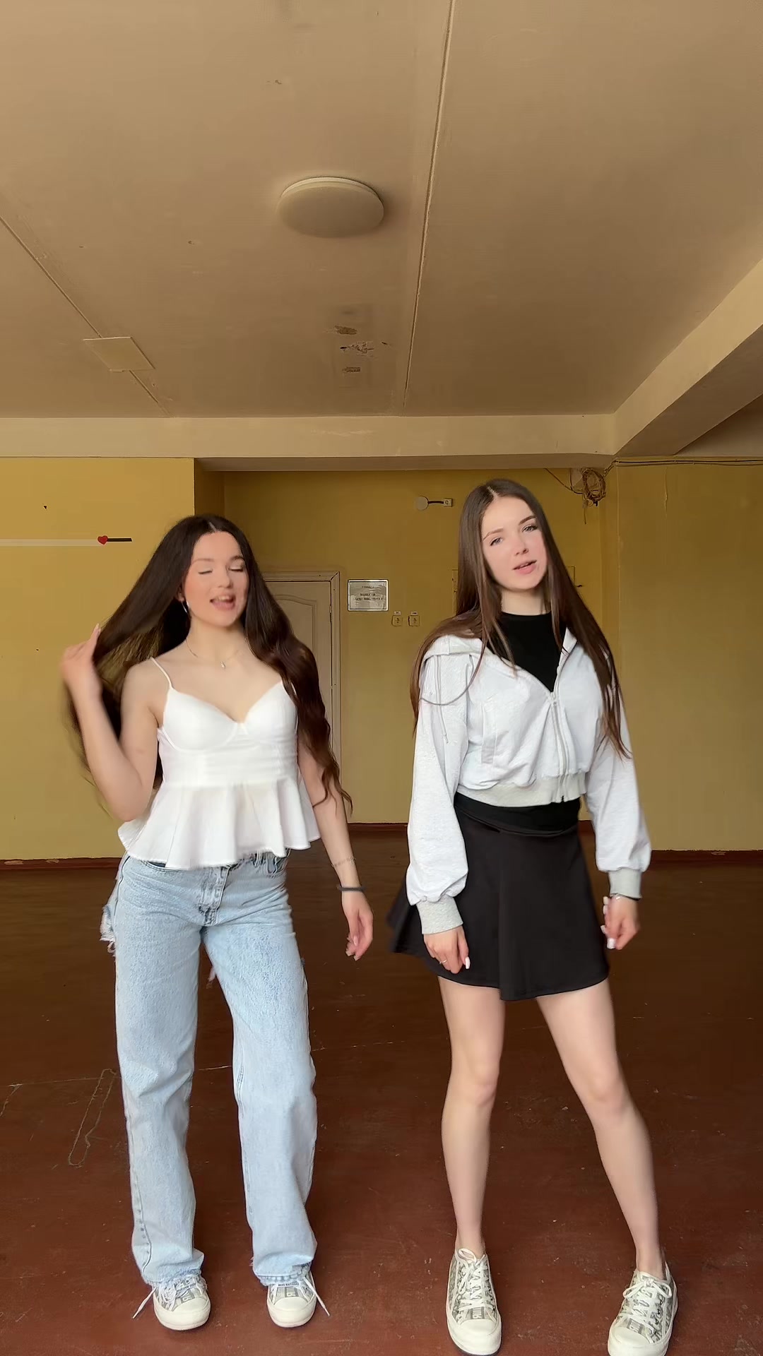 @Варя
