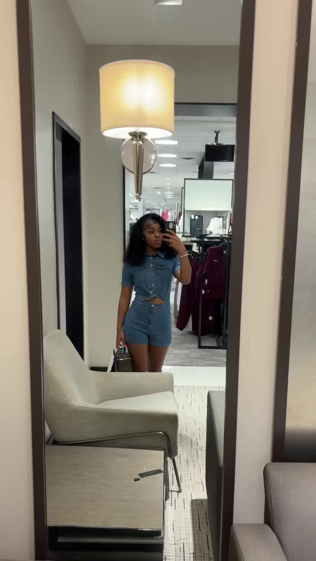 @DOLLY.