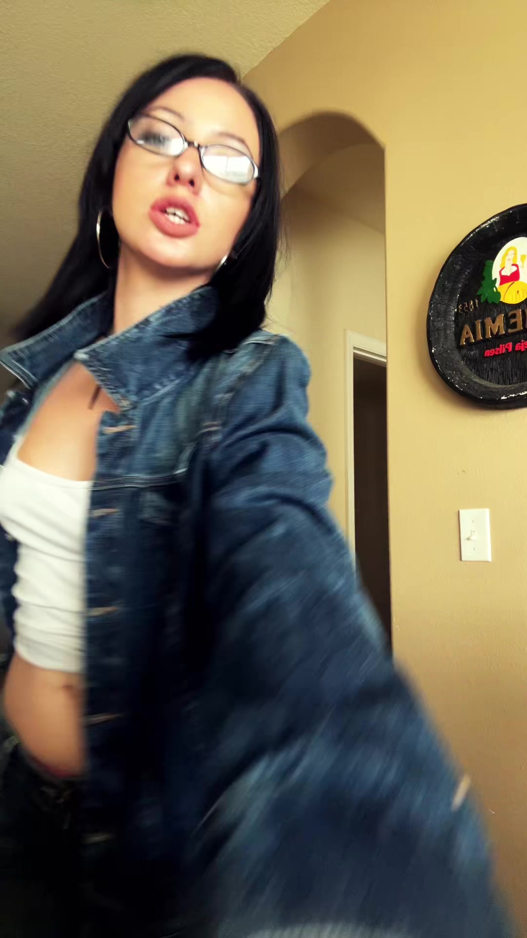 @L✩