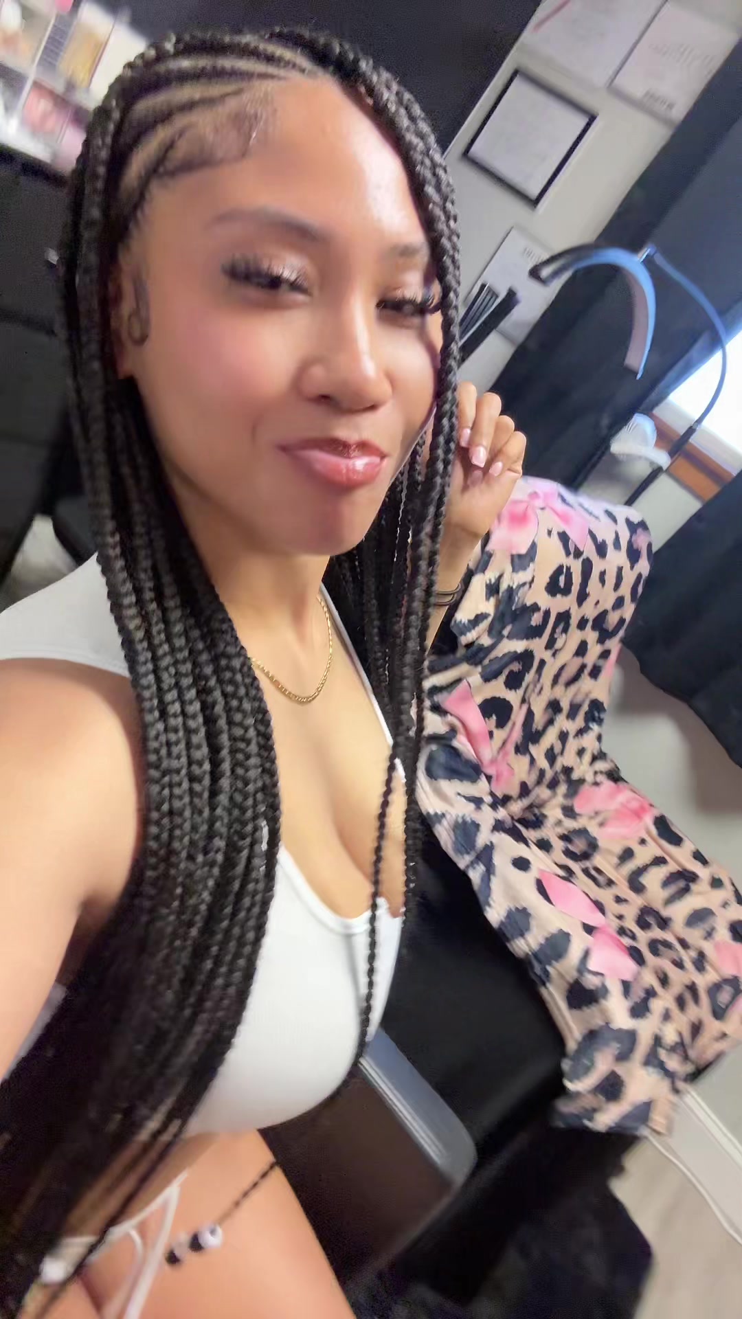 @ateallthewayuptf 🤤