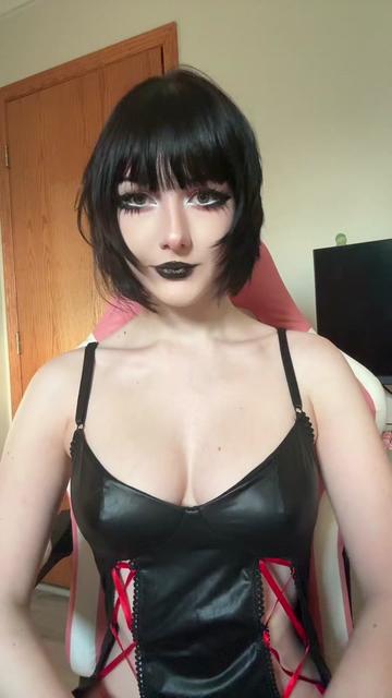 @Emi