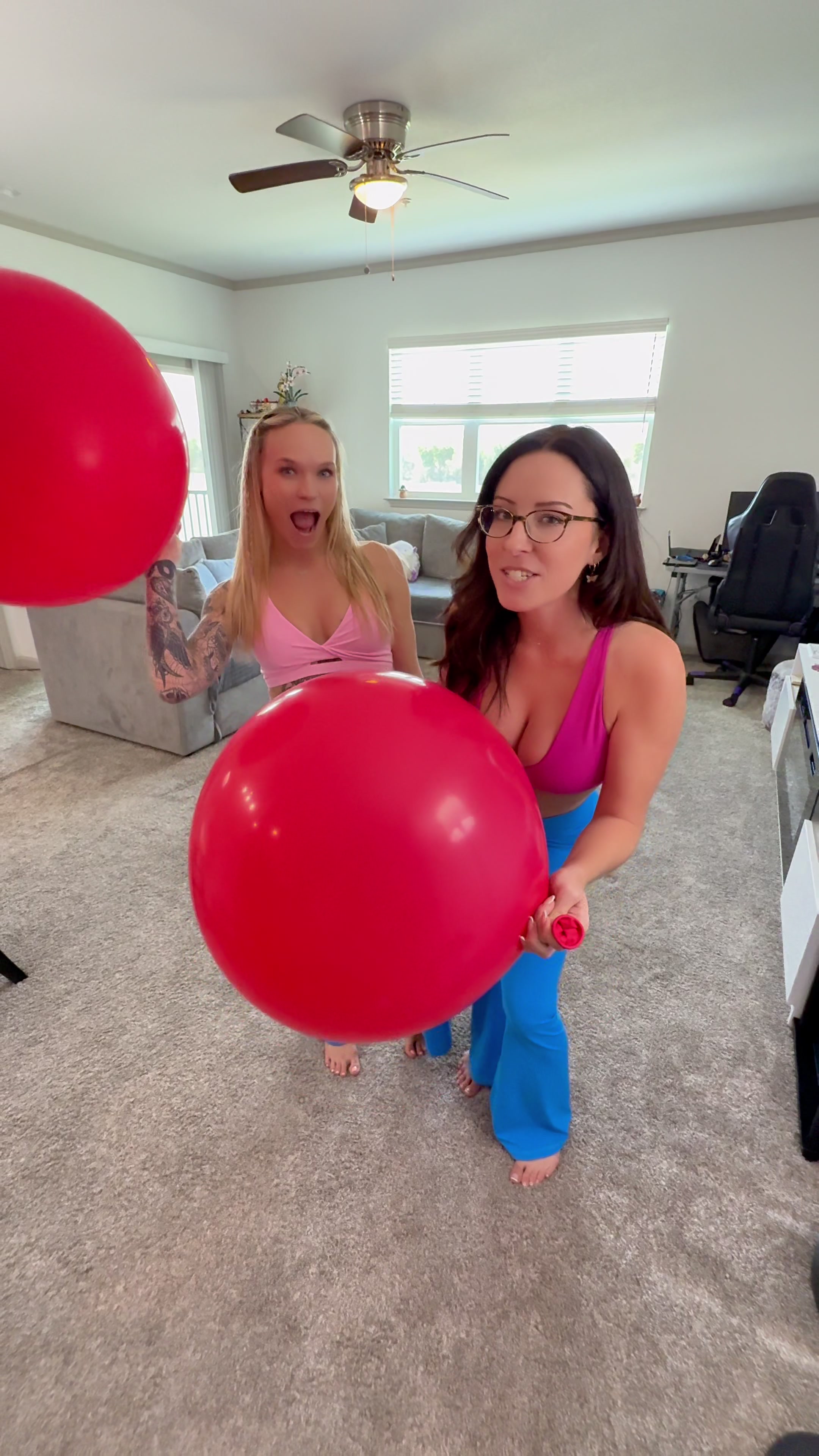 @LyssyLola
