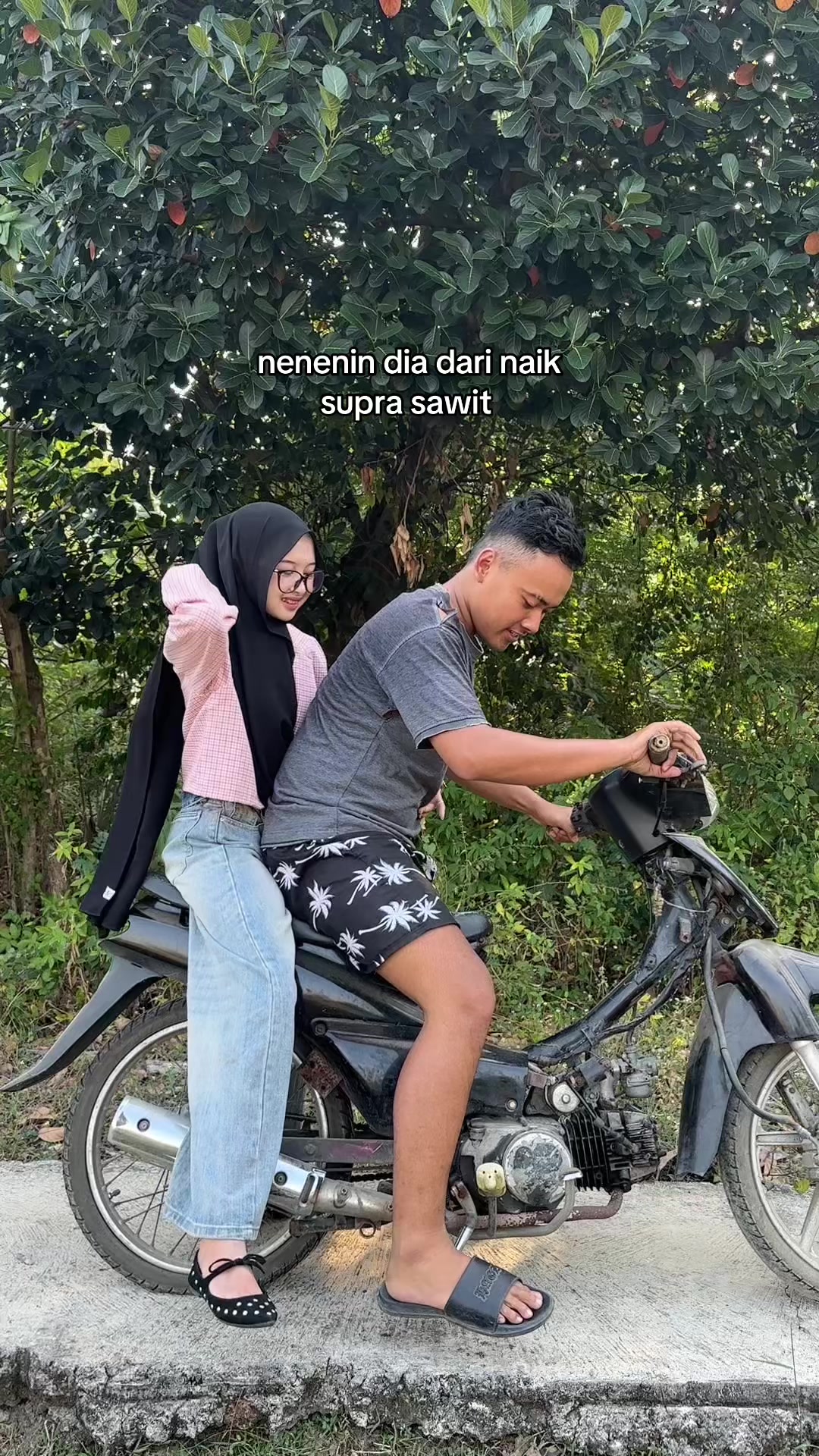 @yantoo & yantii 🫰🏻