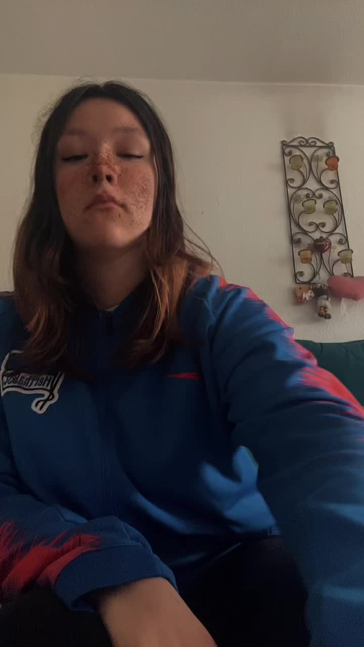 @leni_1892