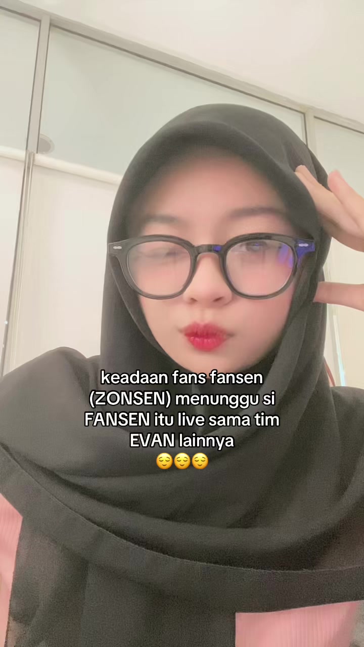 @keilovesy_