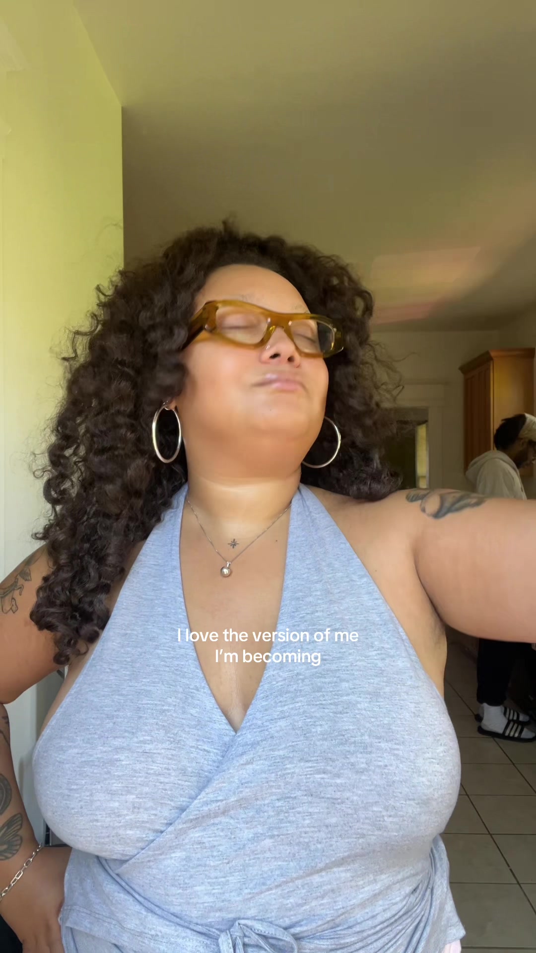 @earth2ellaray