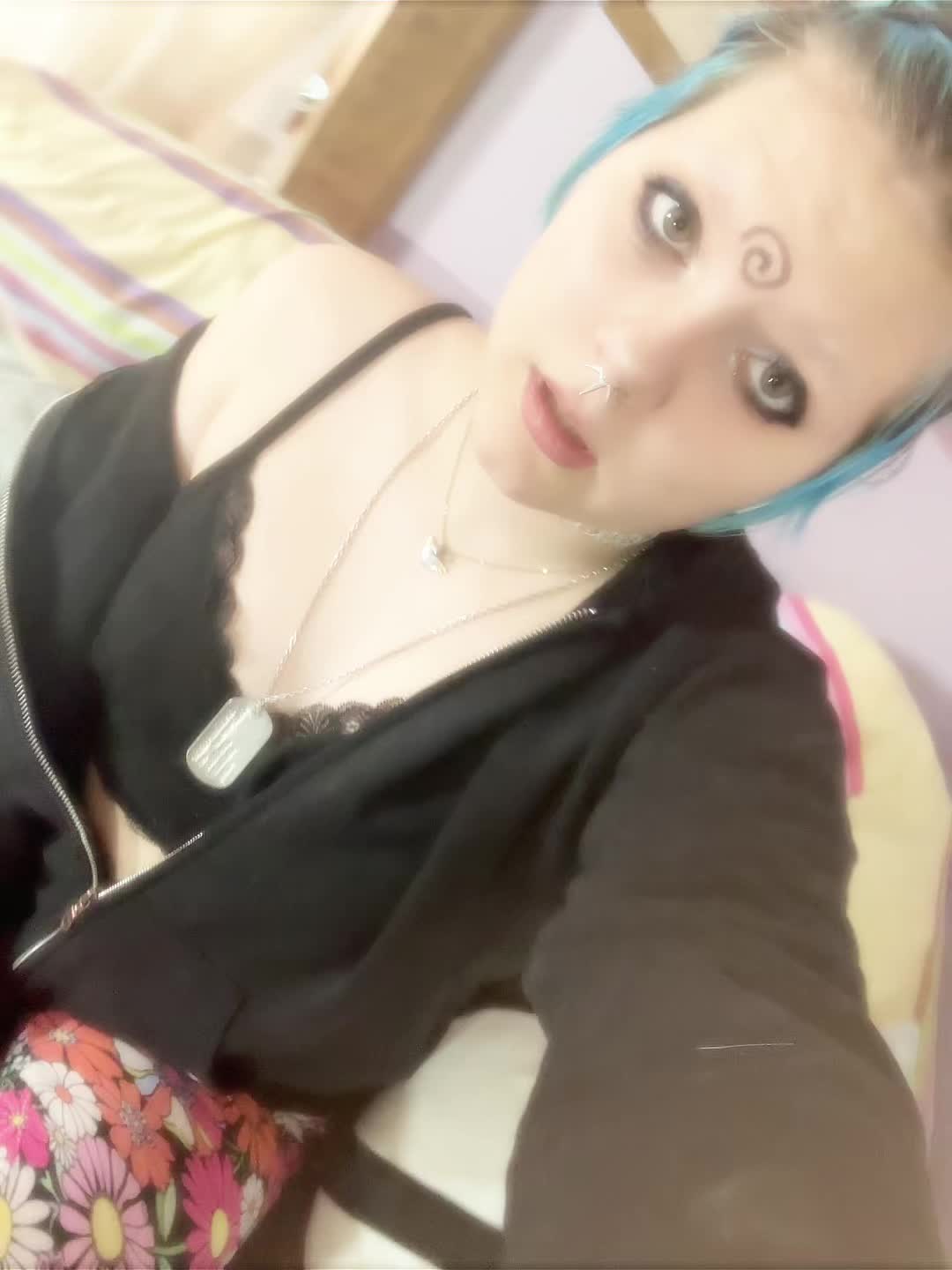 @♾️🏳️🌈 :з