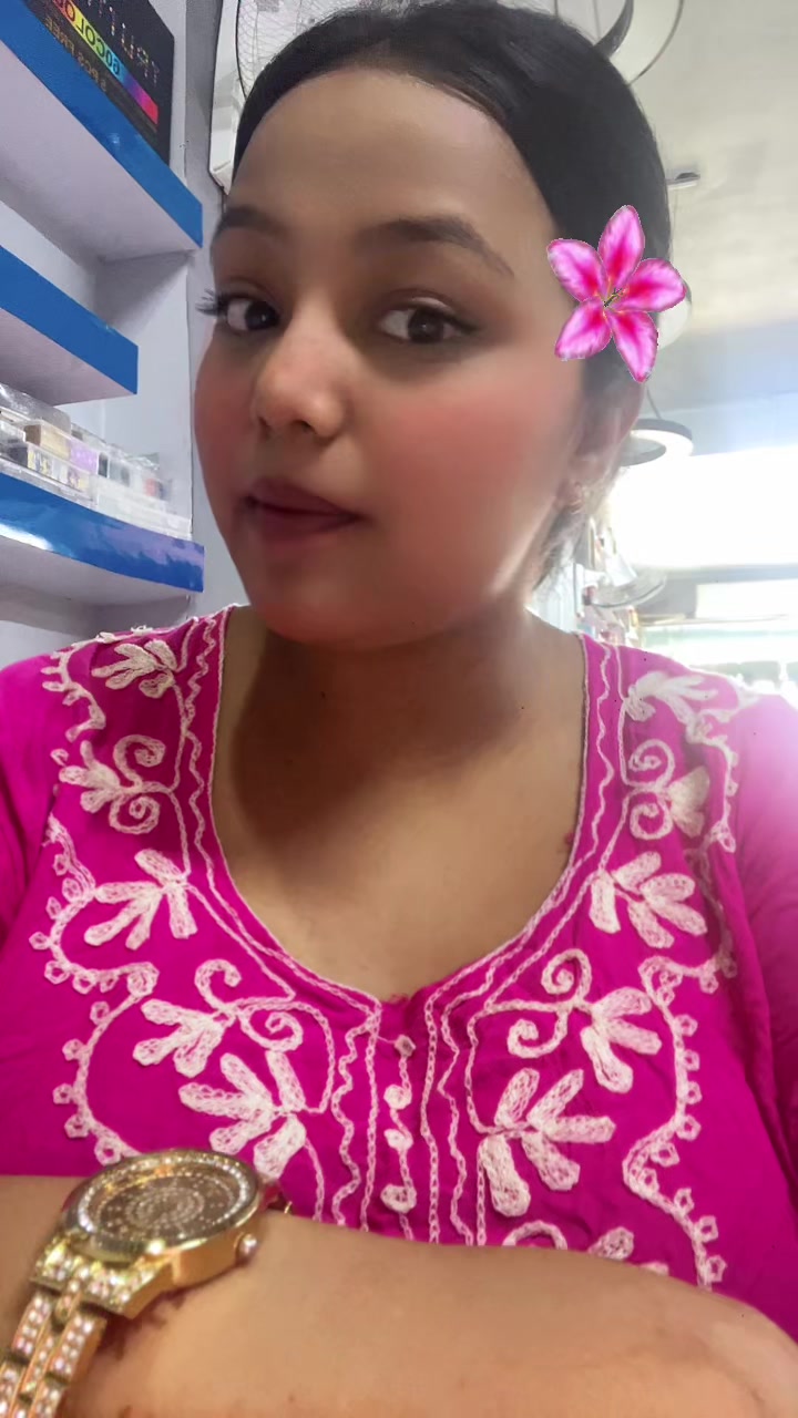 @Navina Lama🫀