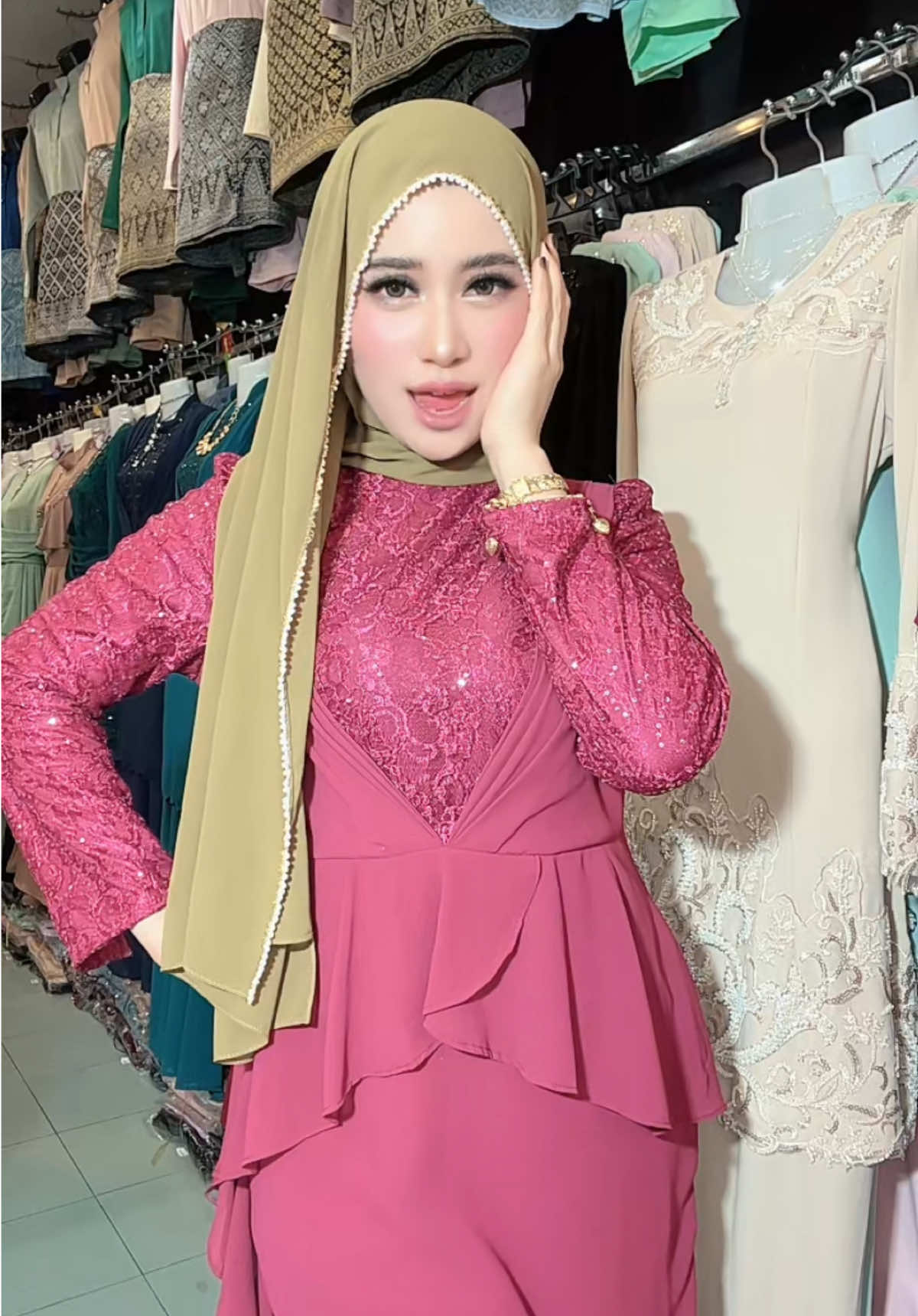 @Elly Emylia Boutique
