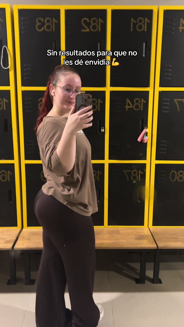 @Jeniffer María