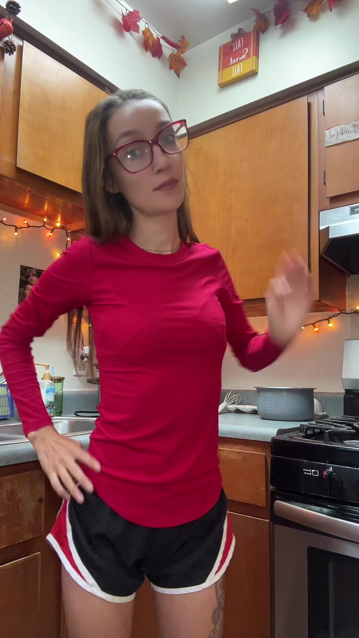 @Megan Perry