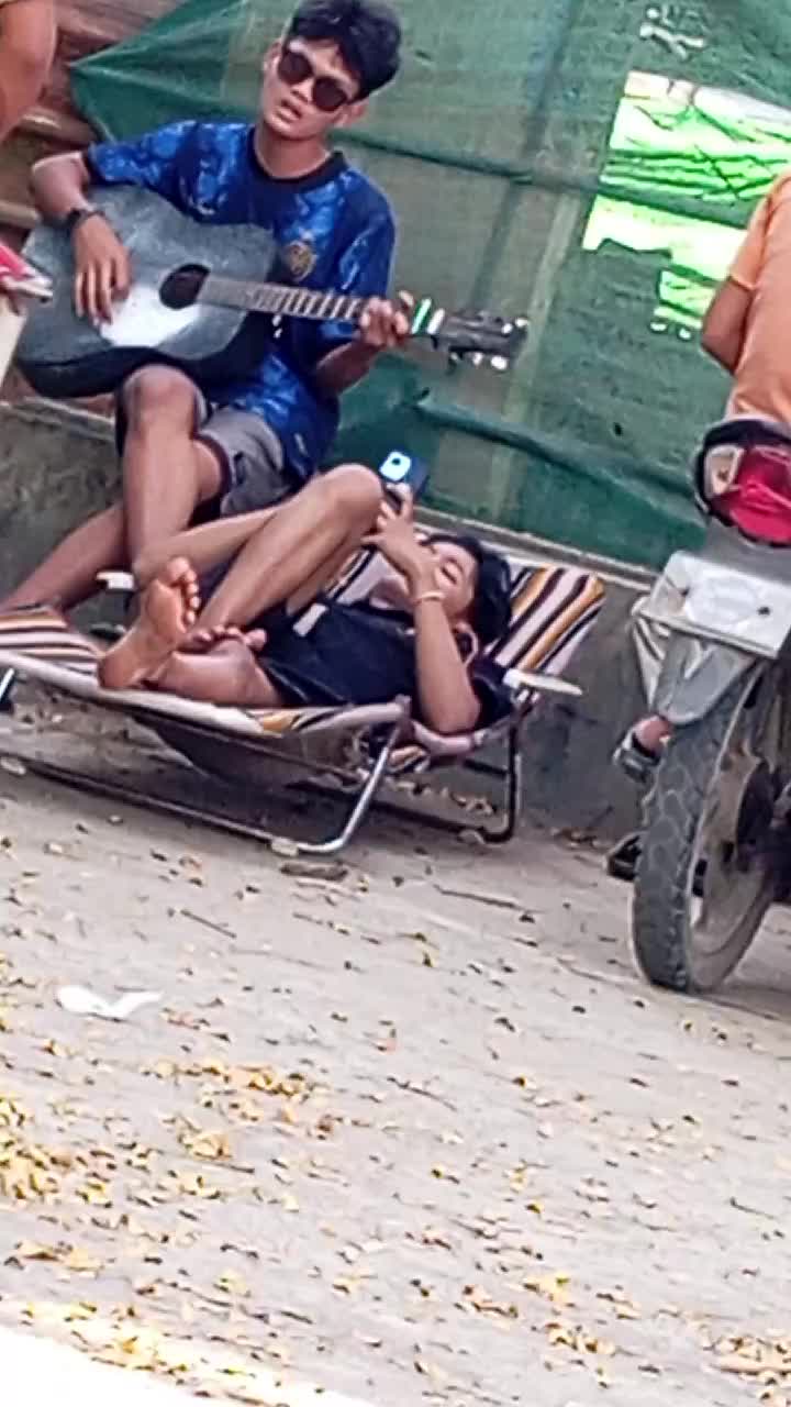 @htethtet