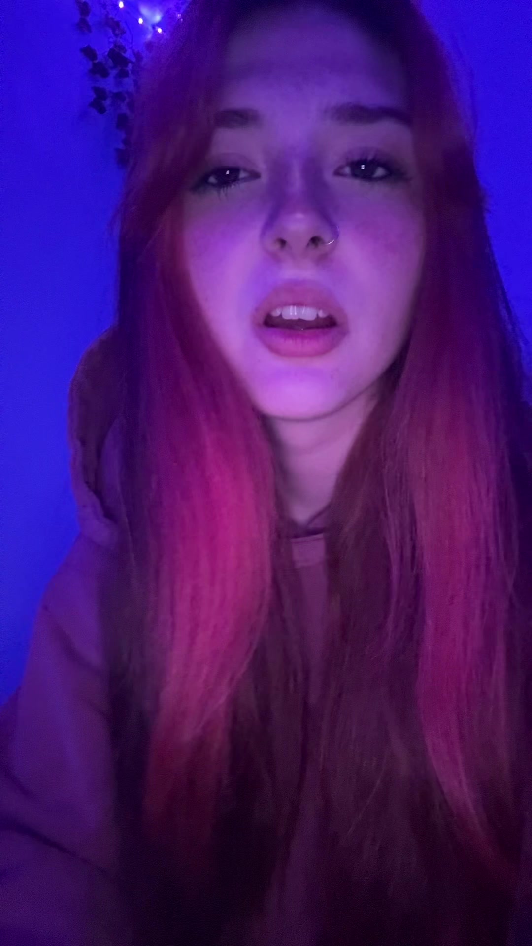 @Lyndsey Lou🦇