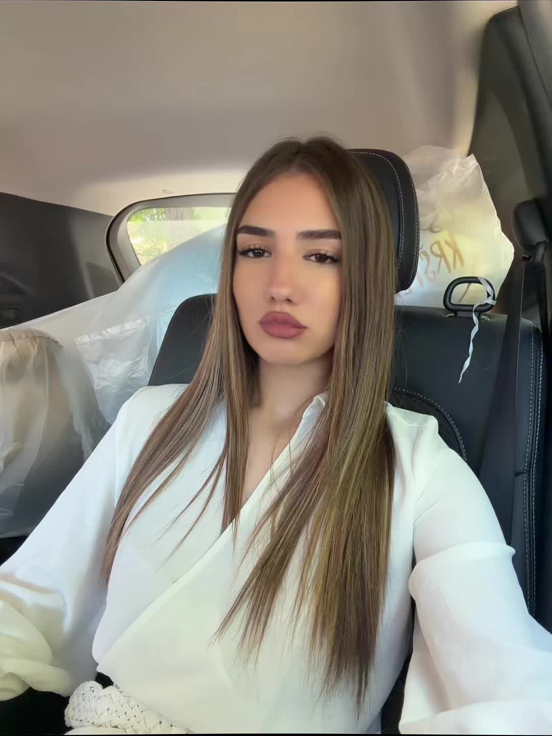 @ᗩᘉᒚᗩ ᗷᗩᒚᓰᑢ