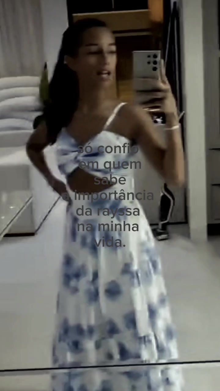 @kay ᥫ᭡ she follows