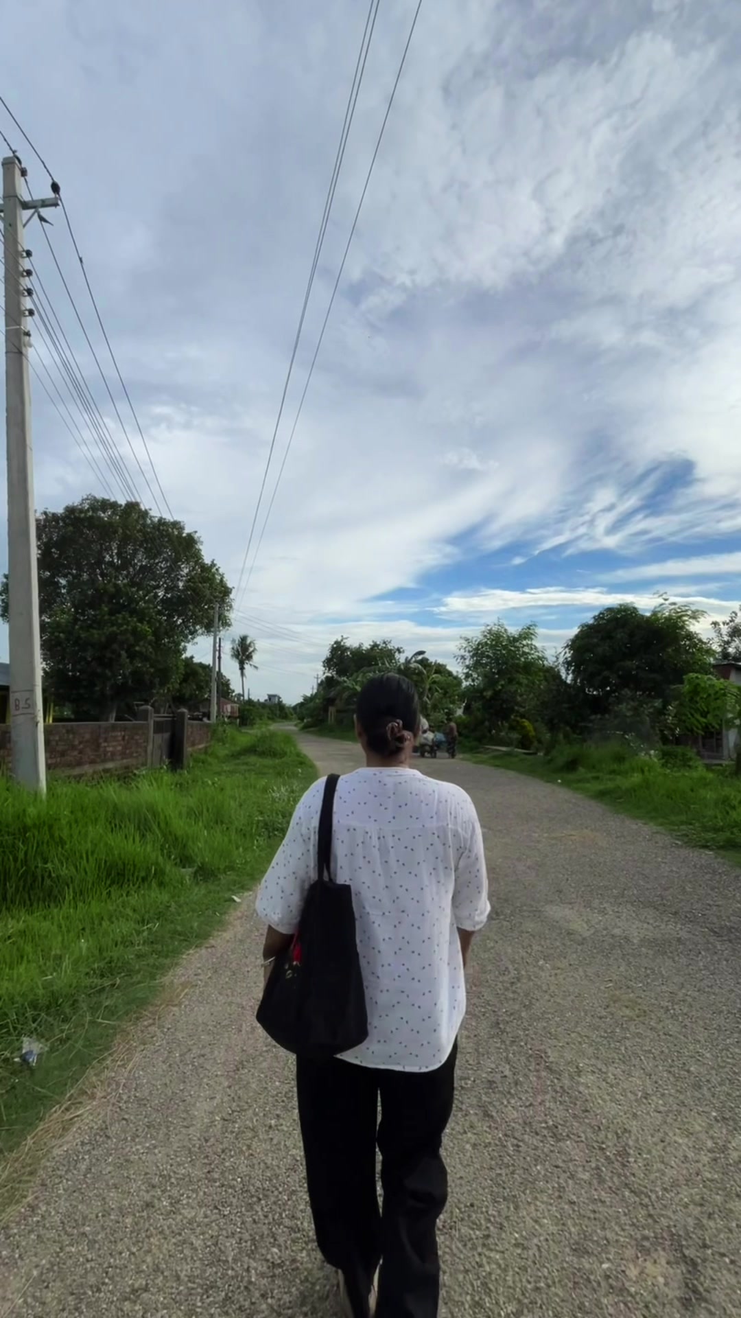 @Magarni————Nani🦋