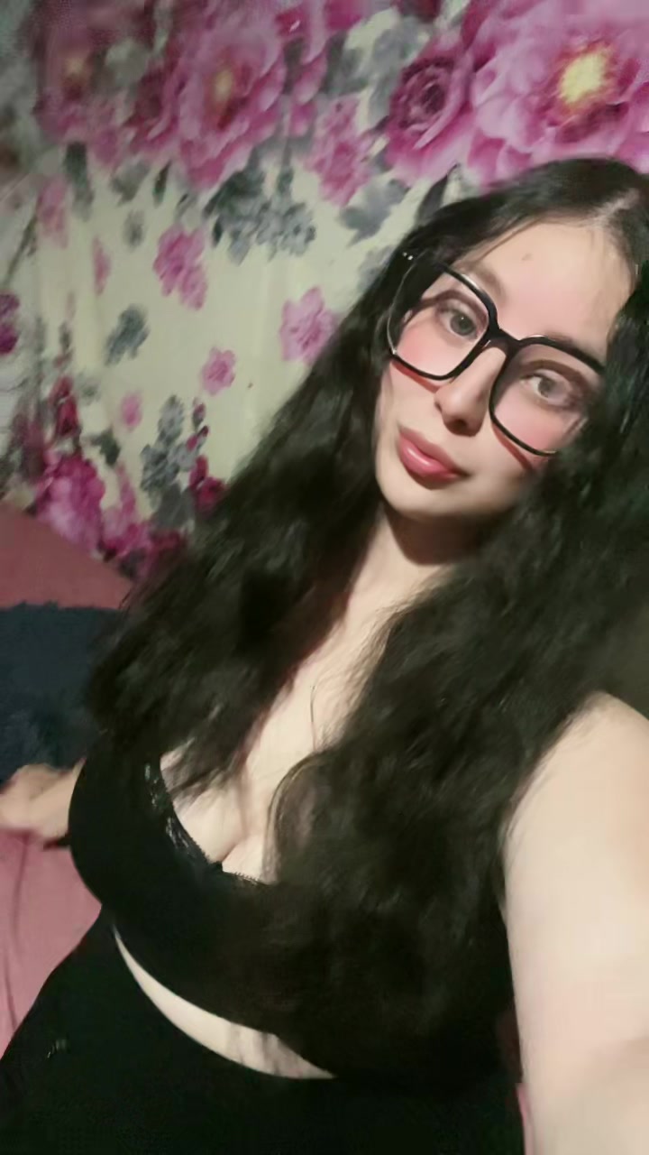 @NAIDELIN🤠🖤