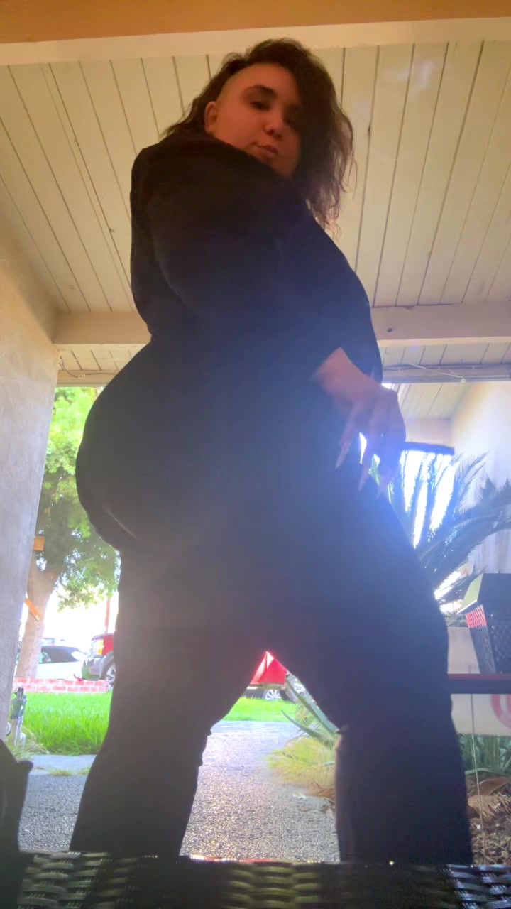 @HousePerry🖤🤘🏽