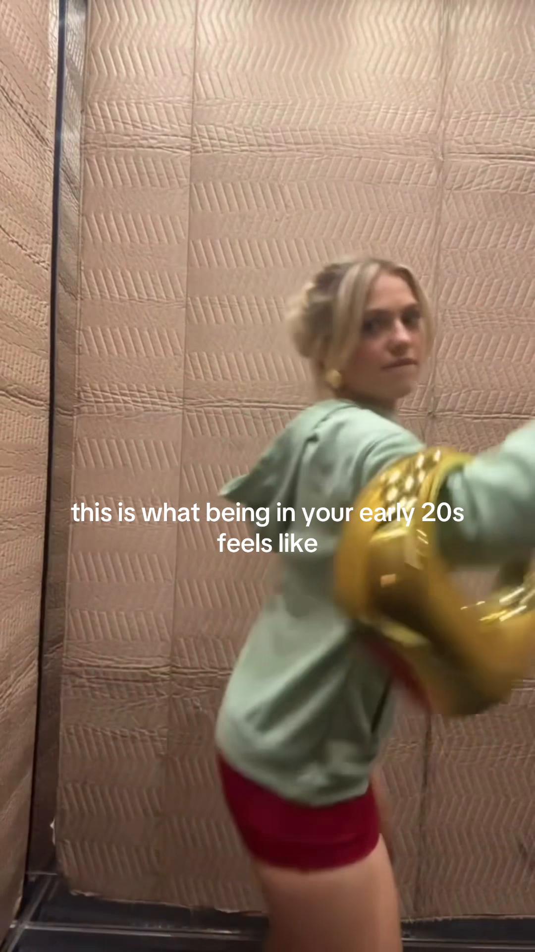 @Mia Holland