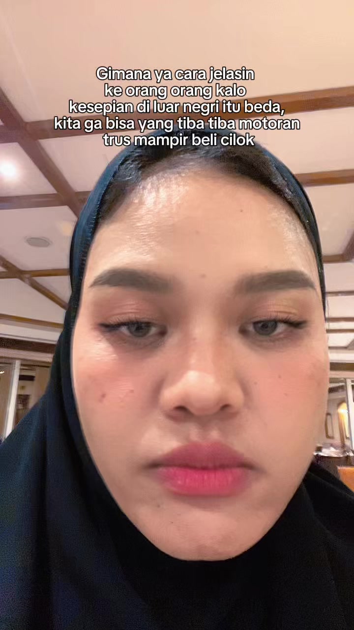 @Desi Savitri 🦢