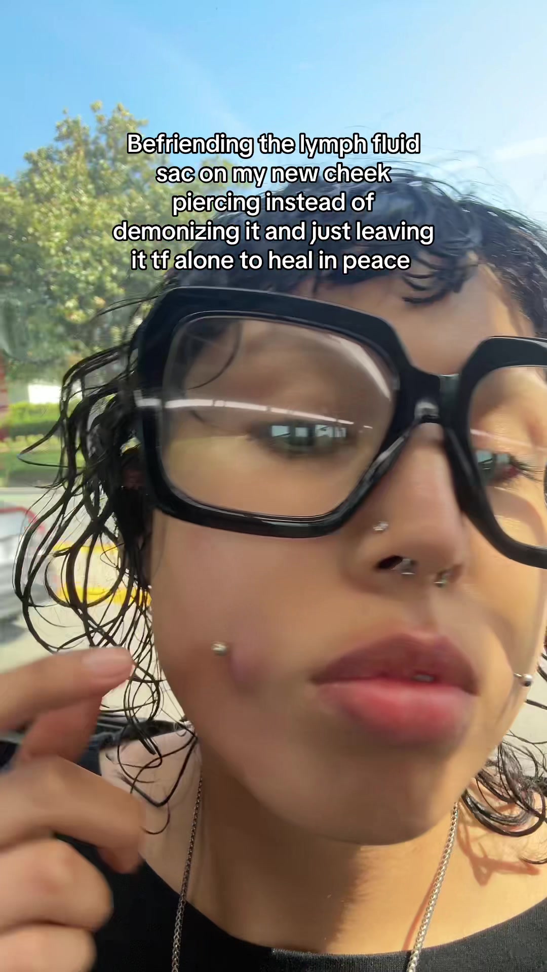 @️