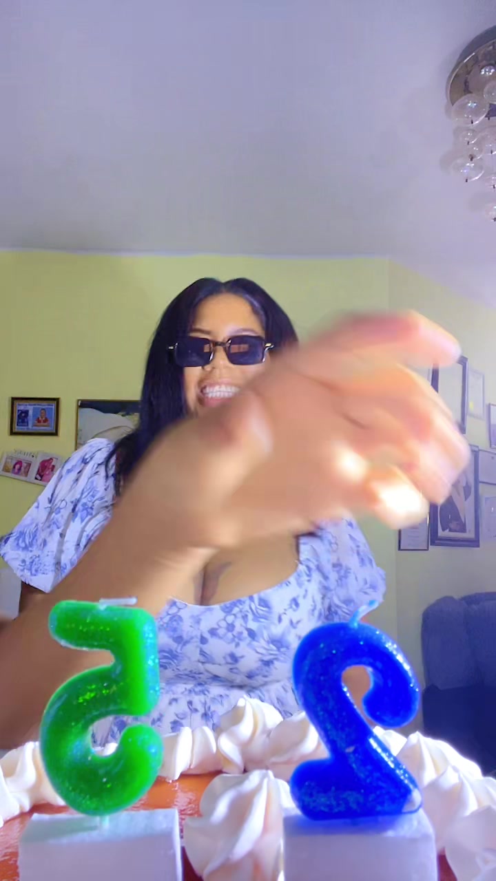 @️
