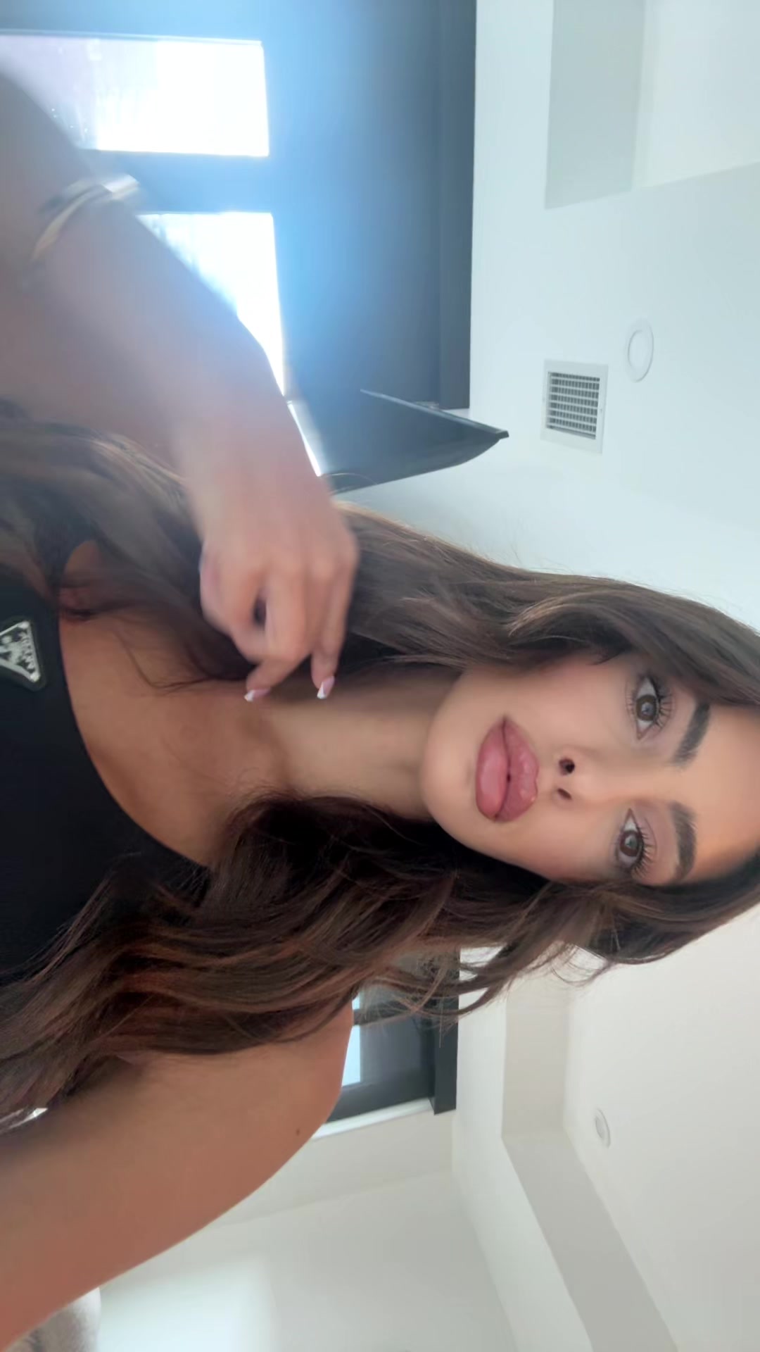 @AV