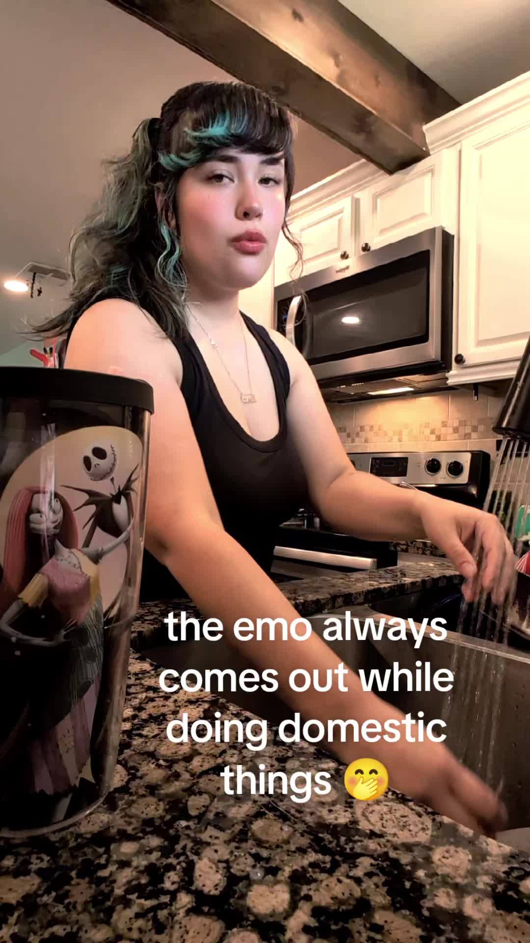 @mina volo | alt mom | az