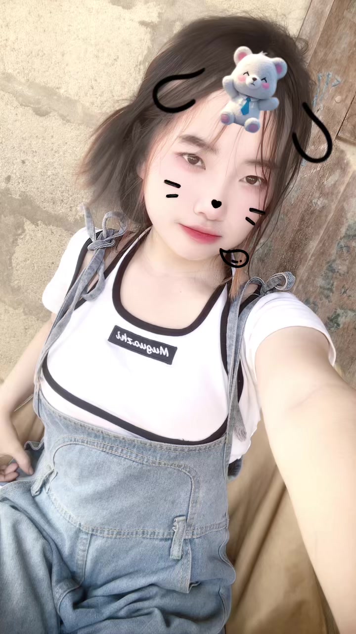 @สาวตัวเล็ก😜