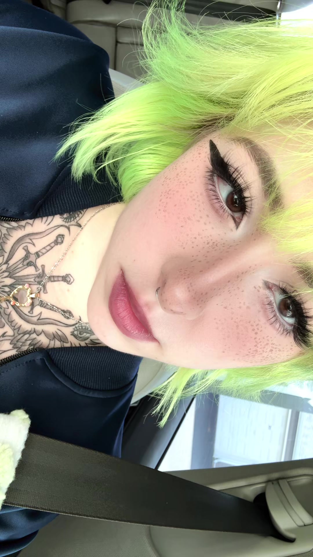 @Impineapplegg