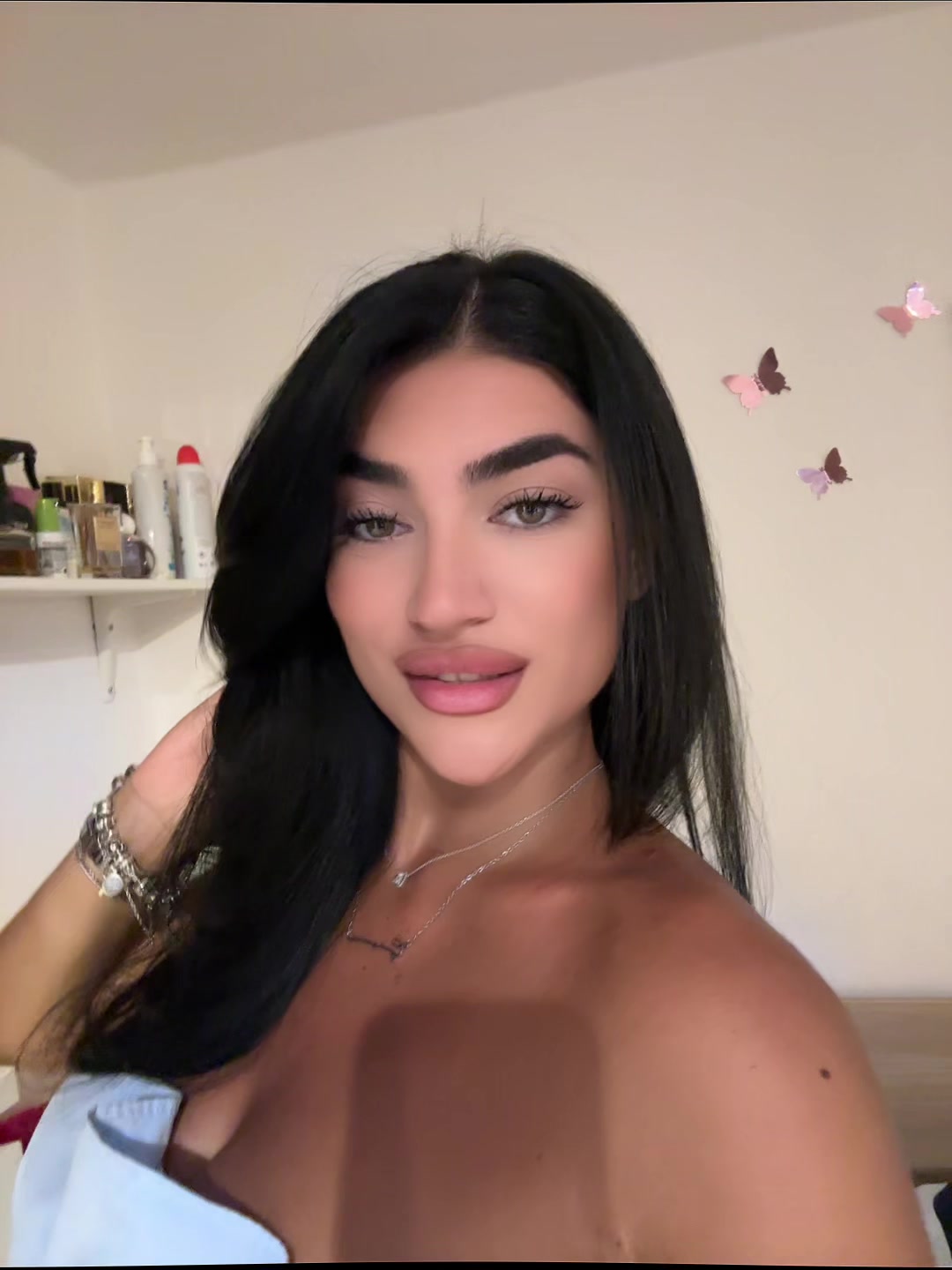 @𝓬𝓮𝓬𝓲𝓵𝓲𝓪 𝓬𝓪𝓹𝓸𝓷𝓮