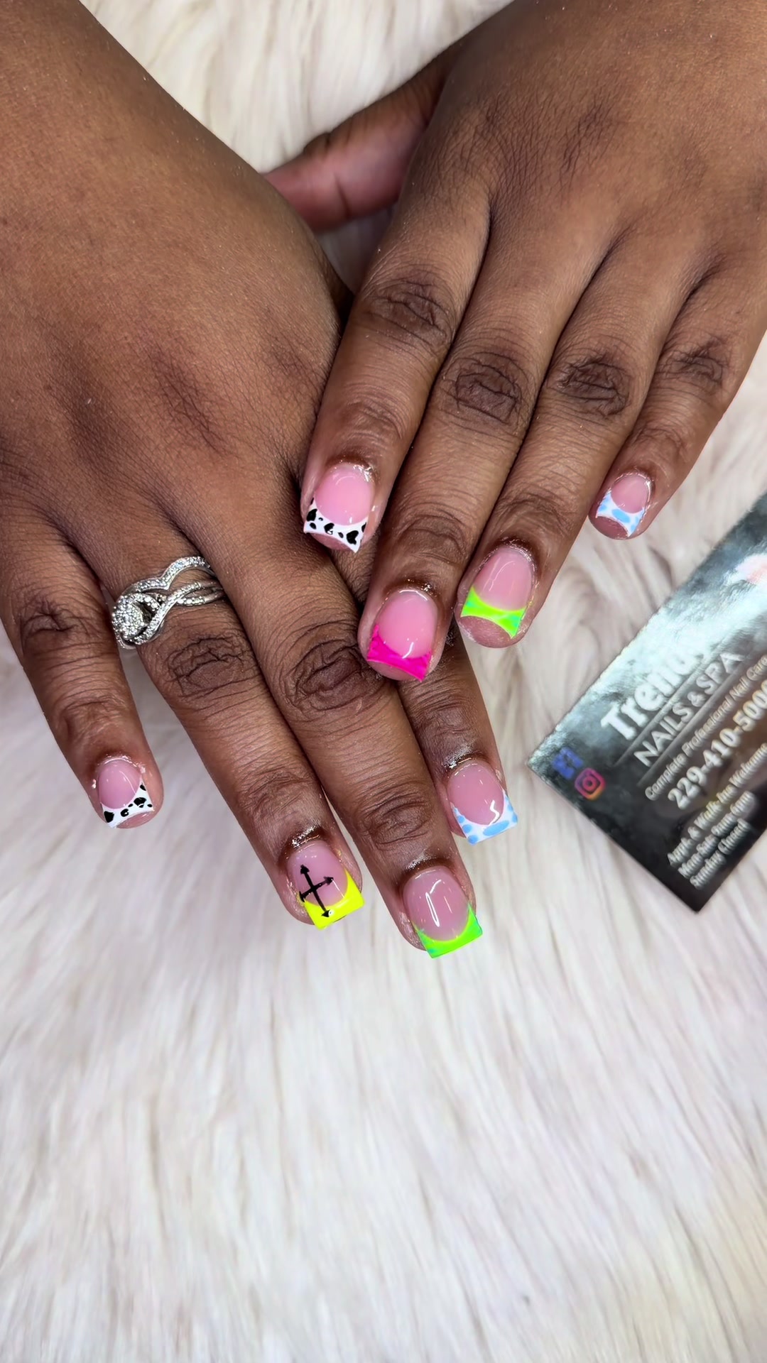 @Trendy Nails & Spa
