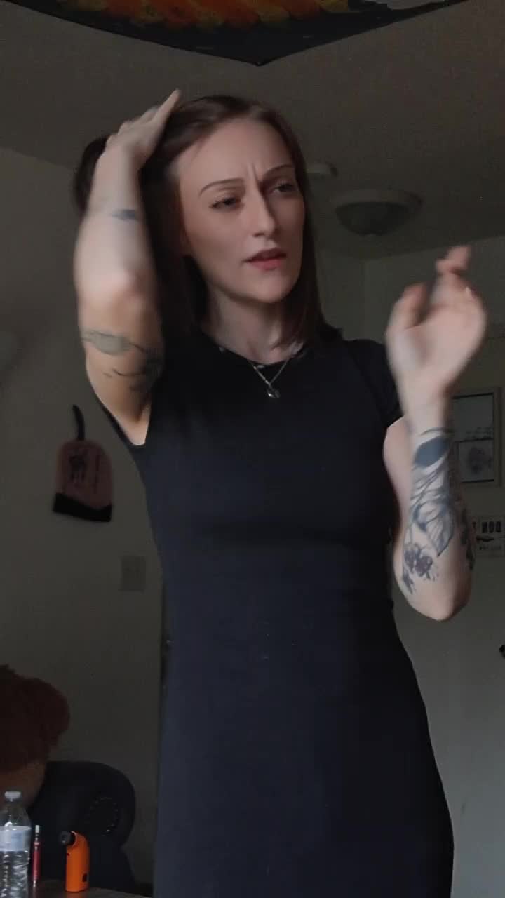 @Wrong_Bitch😈