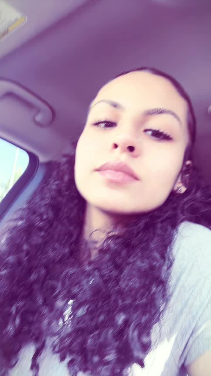 @trinsantanax