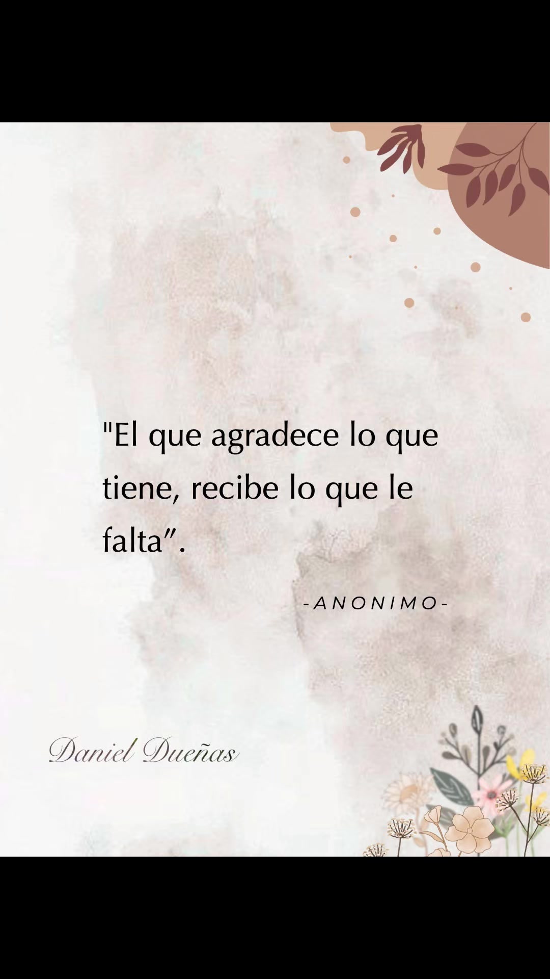 @Gloria María