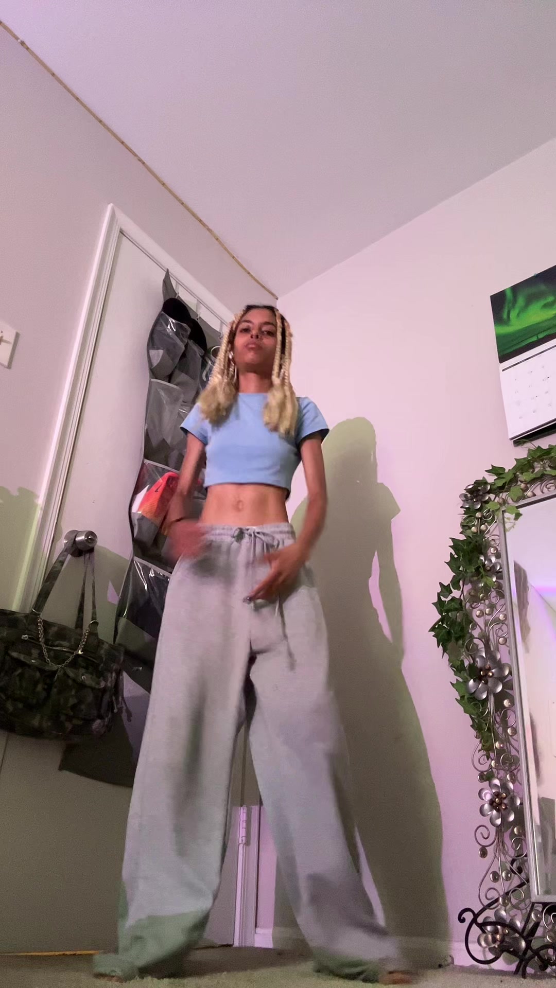 @nosmilingnini