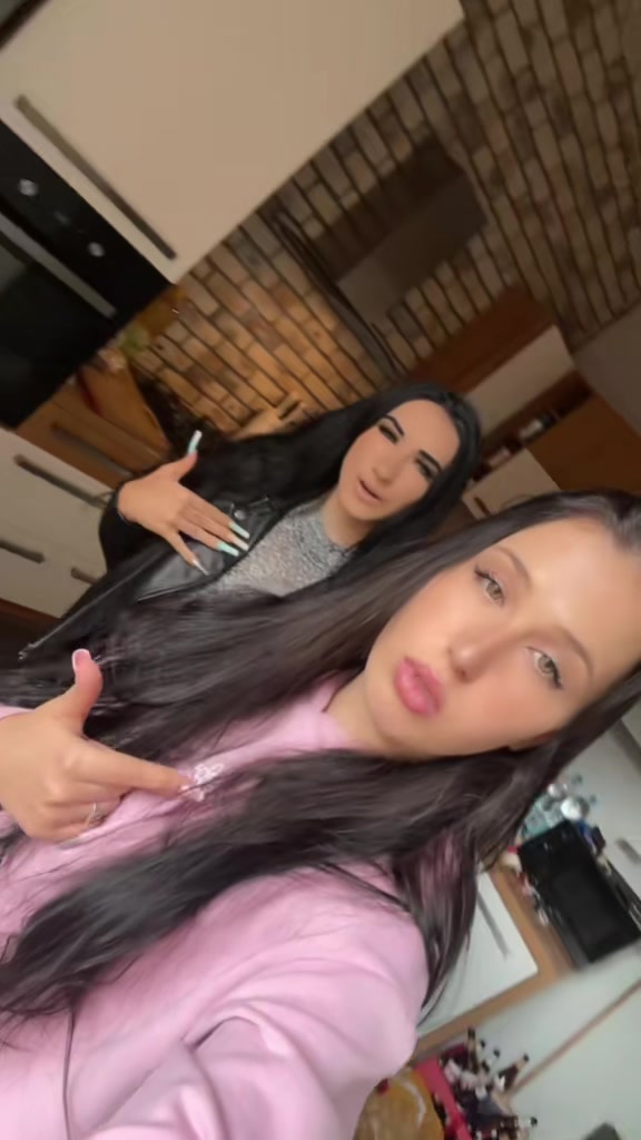@_beluniaaa_