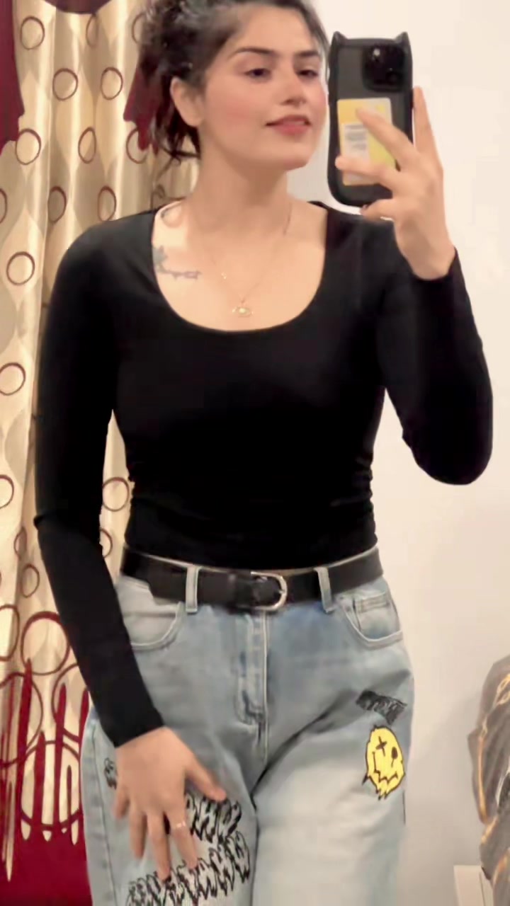 @Riya sharma